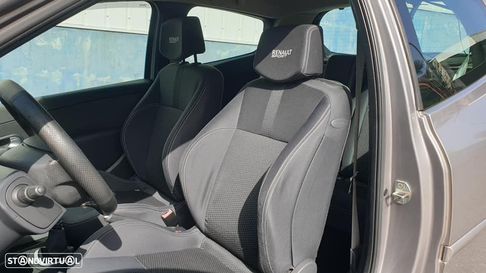 Renault Clio 2.0 16V Sport - 13