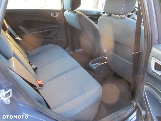 Ford Fiesta 1.25 Celebration - 12