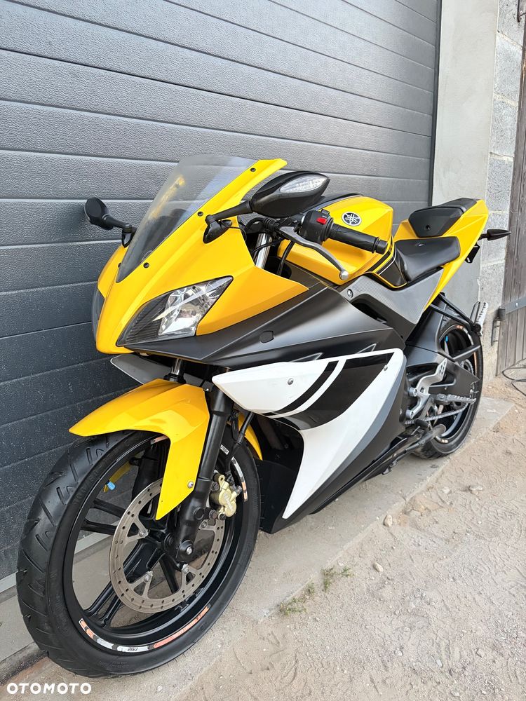 Yamaha YZF - 3