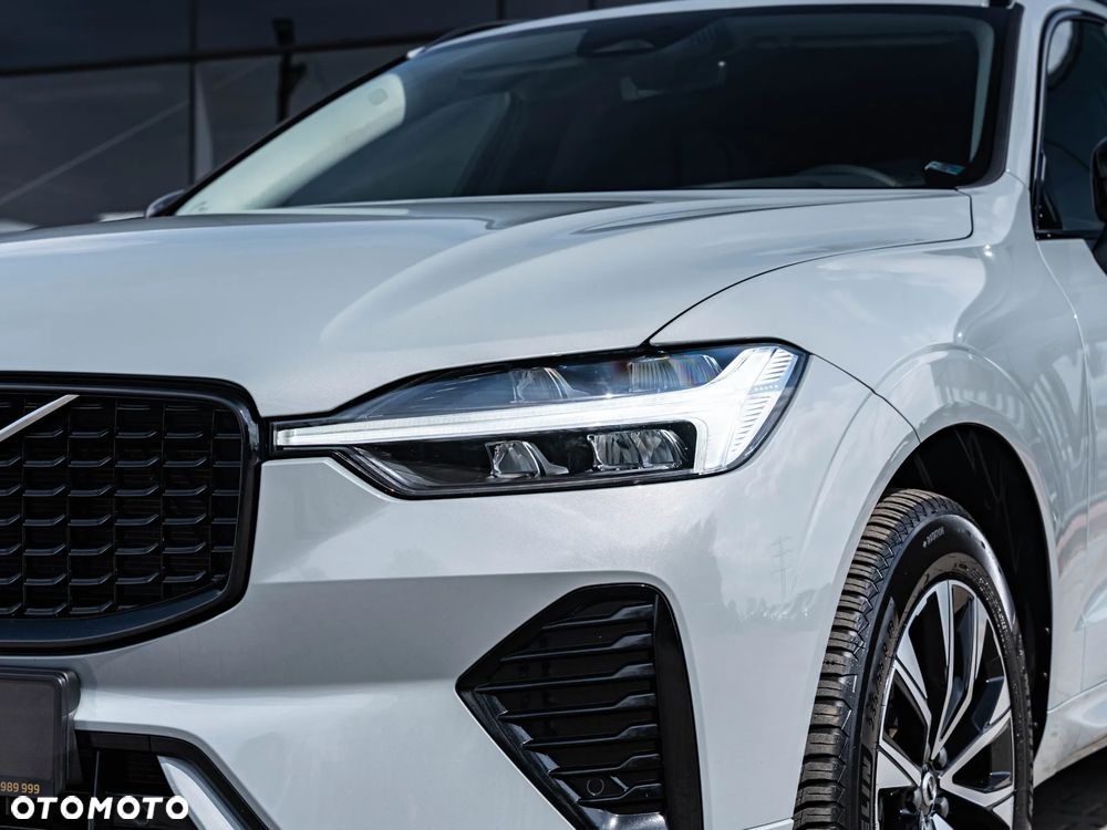 Volvo XC 60 B4 B Plus Dark - 17