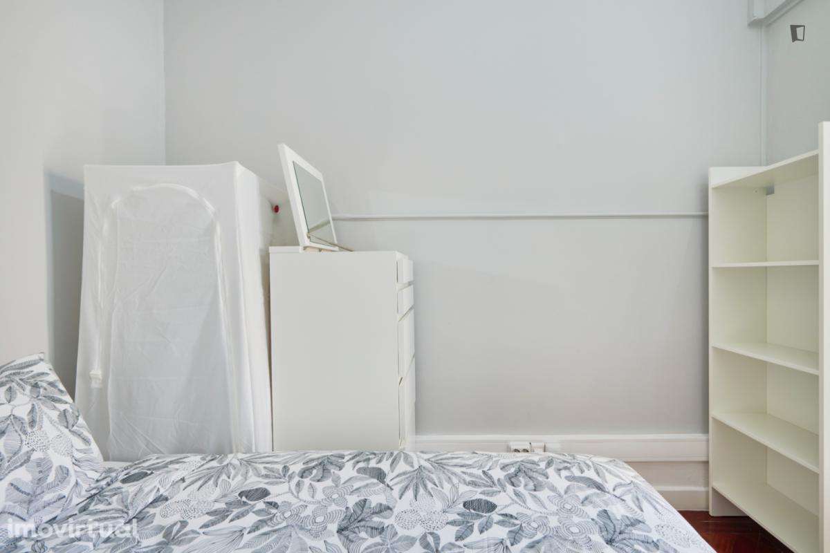 Quarto - localizado em Saldanha Lisbon - Grande imagem: 4/48