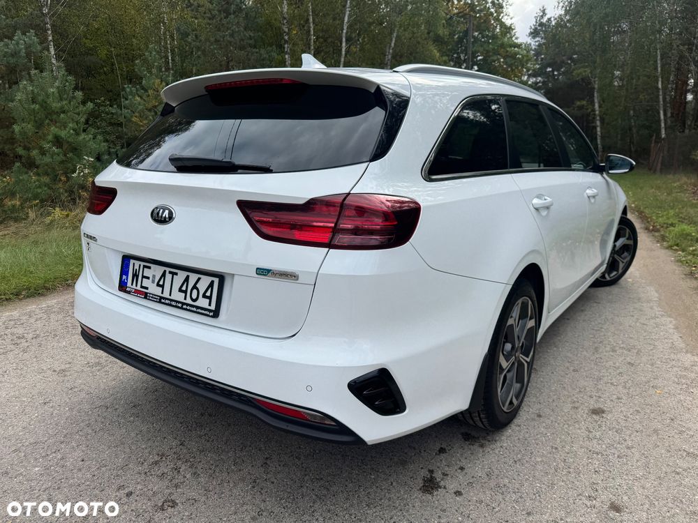 Kia Ceed 1.6 CRDi SCR L Business Line DCT - 17