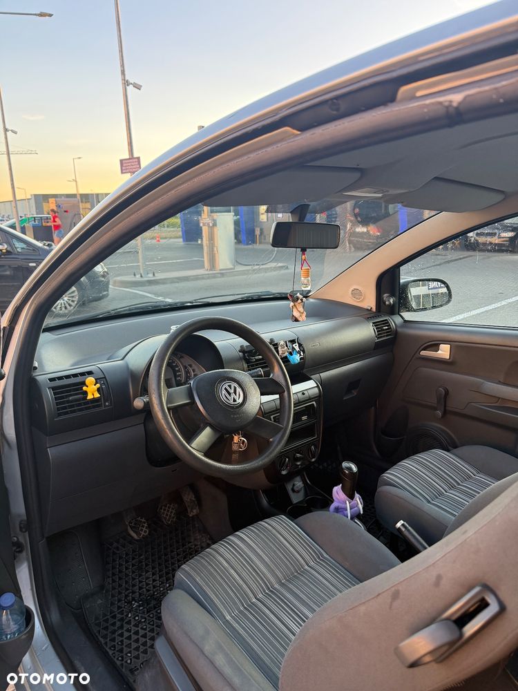 Volkswagen Fox 1.2 - 8