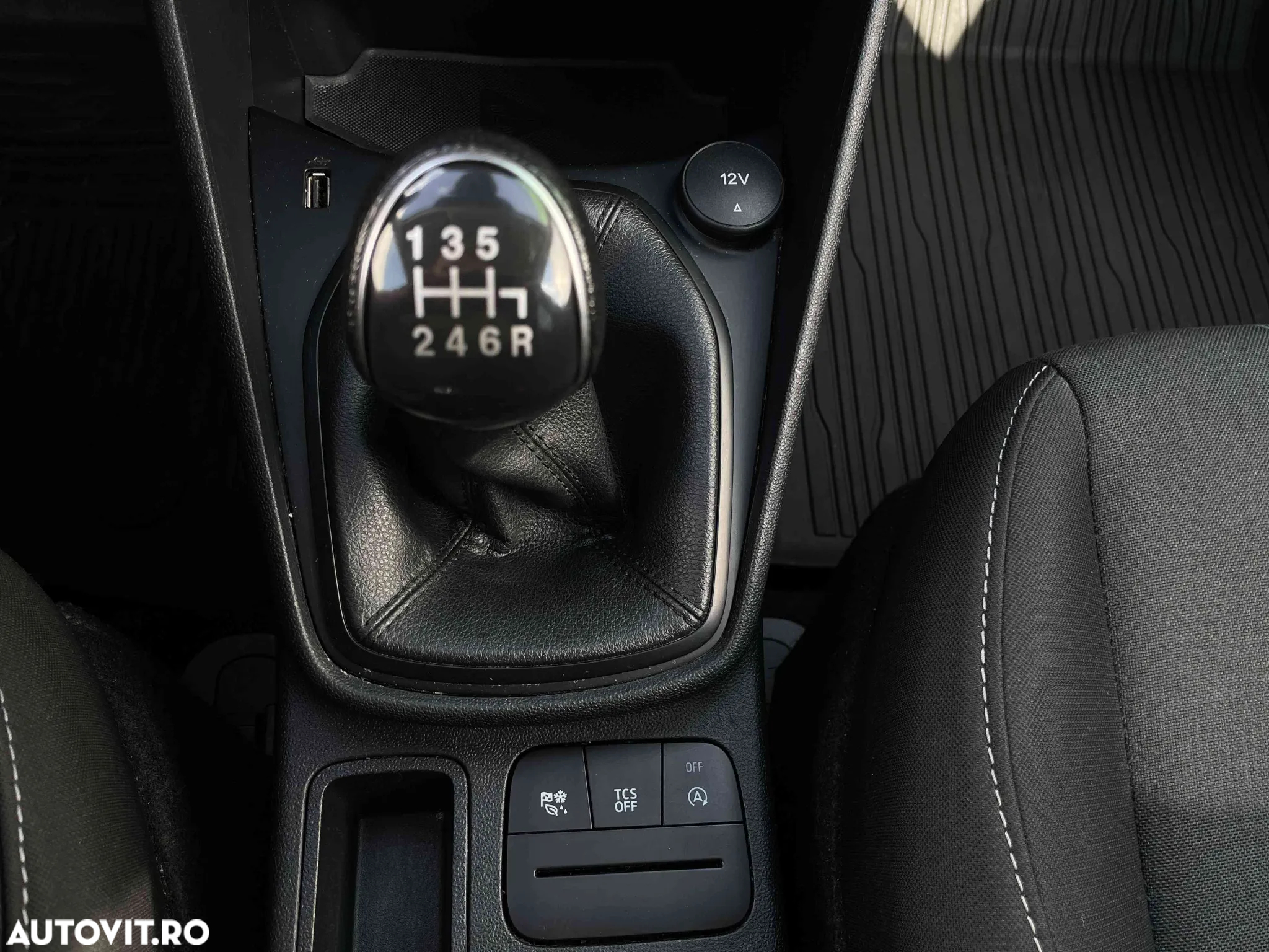 Ford Fiesta - 12