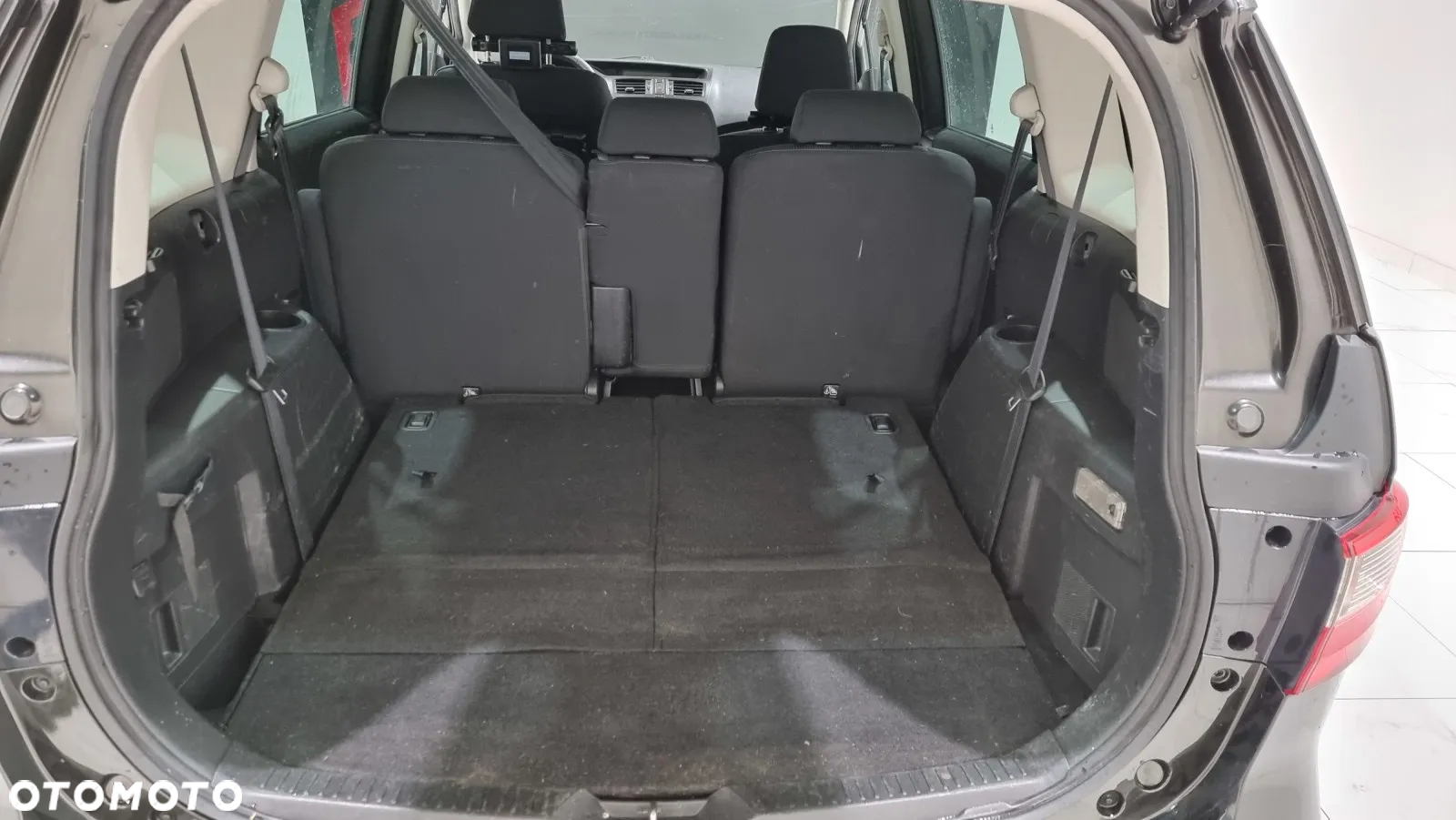 Mazda 5 - 17