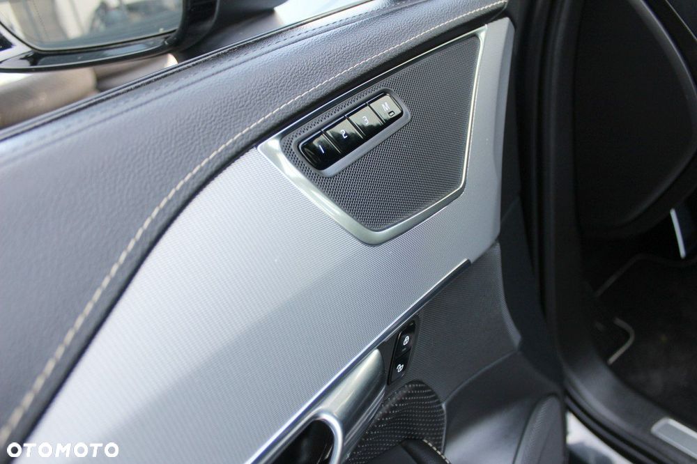 Volvo XC 90 B5 D AWD R-Design - 14