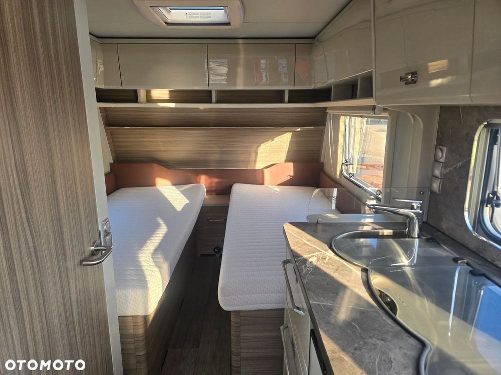 Burstner 490 AVERSO HARMONY tapczny salonka hobby przyczepa kempingowa - 2