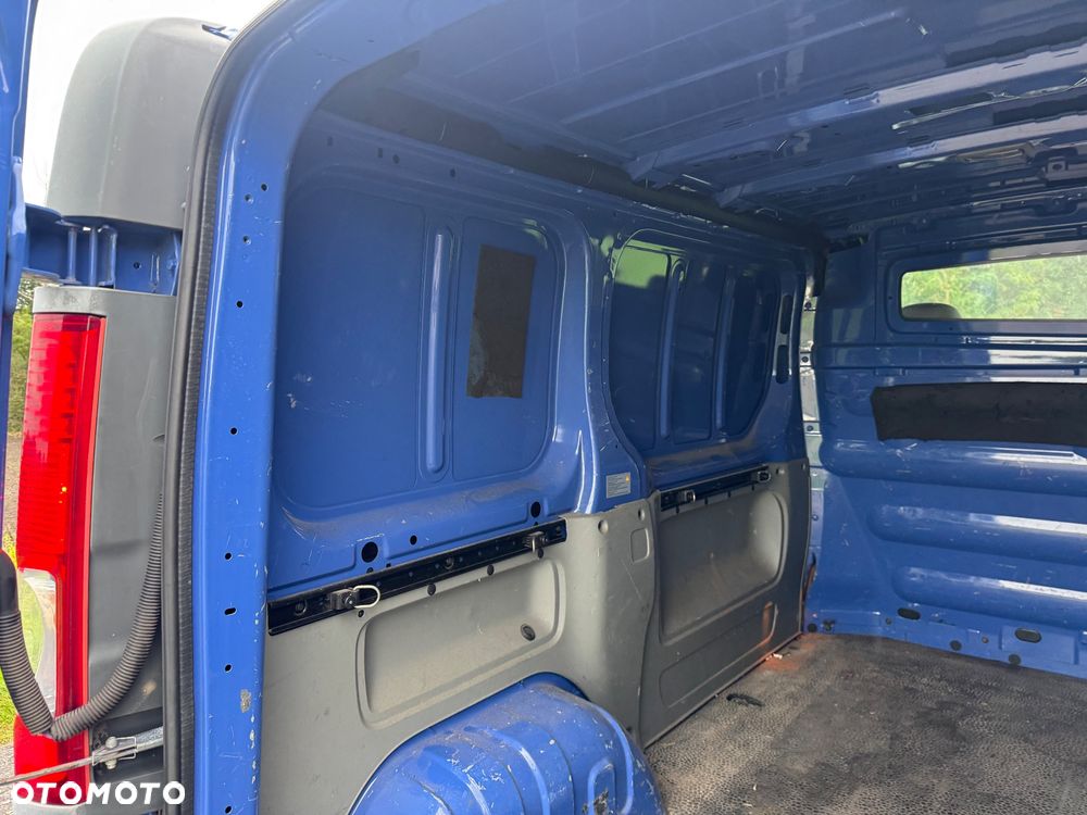 Opel Vivaro - 22