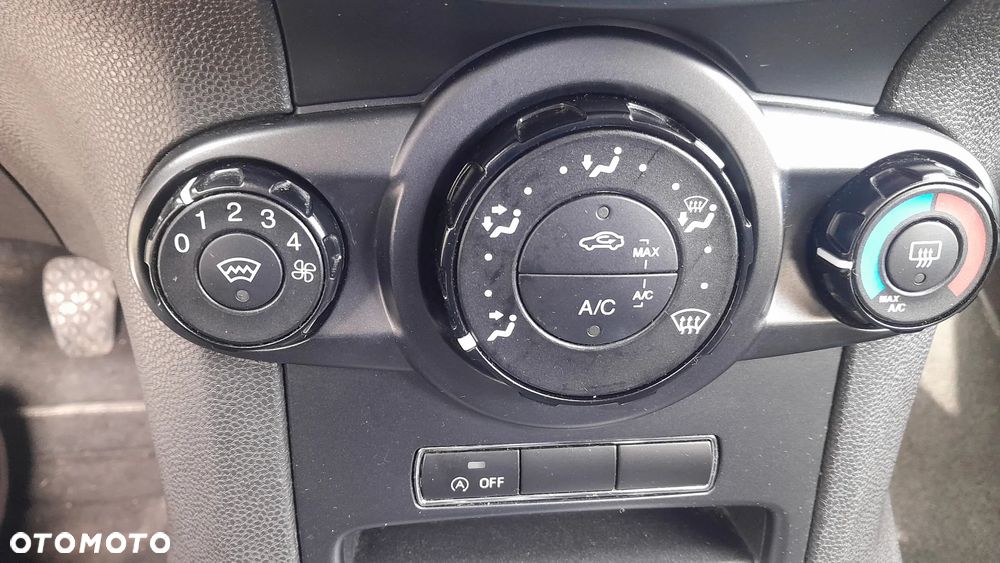 Ford Fiesta 1.0 Ambiente - 9