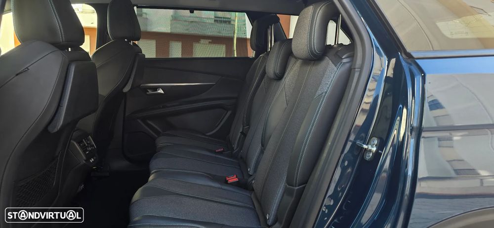 Peugeot 5008 PureTech 130 EAT8 Stop & Start Allure Pack - 11