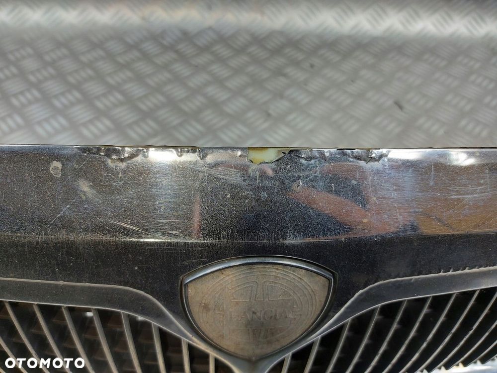 Atrapa Grill Lancia Kappa 1994-2001 - 3