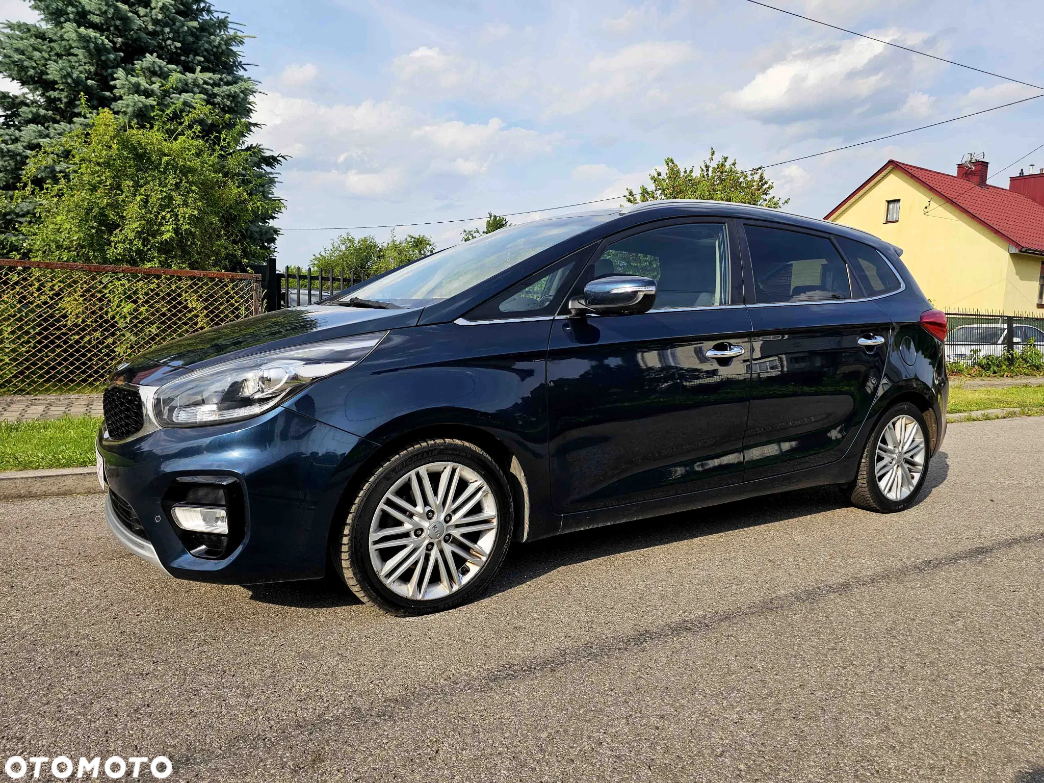 Kia Carens 1.7 CRDi M 7os - 6