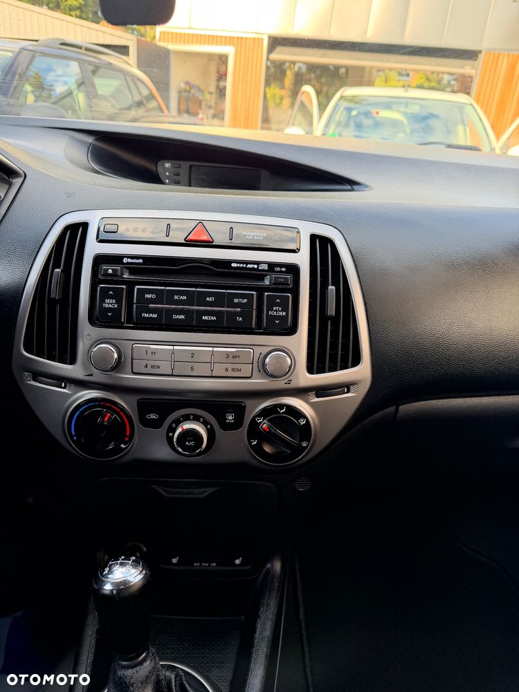 Hyundai i20 1.25 Wersja Jubileuszowa - 15