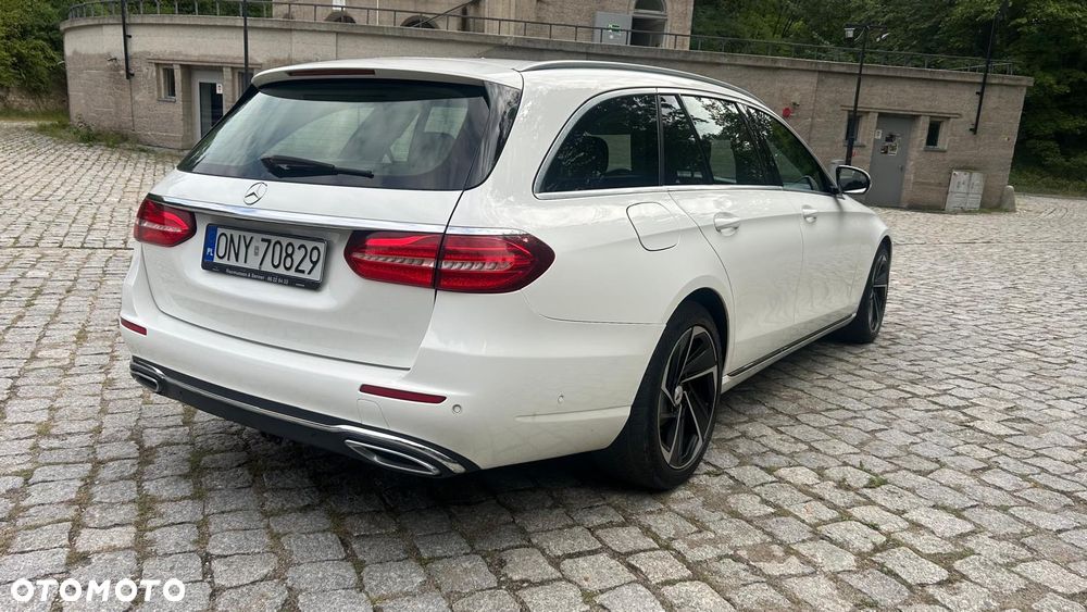 Mercedes-Benz Klasa E 220 d Business Edition 9G-TRONIC - 5