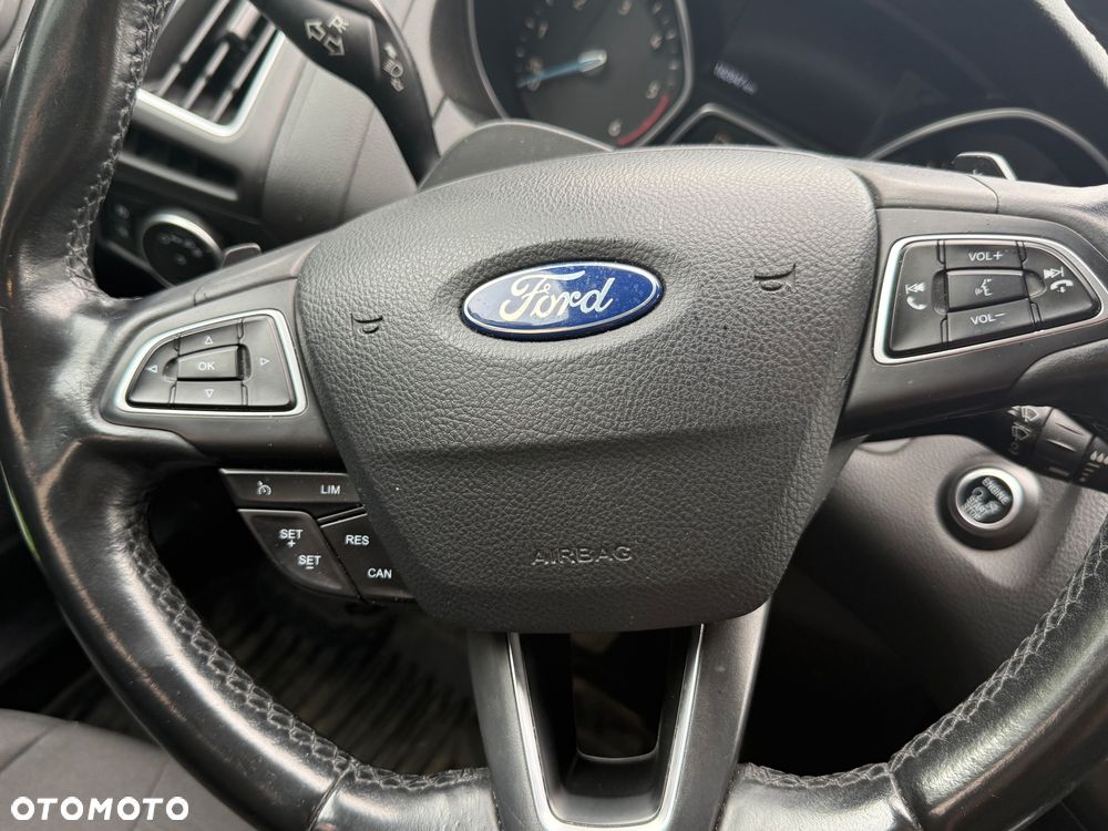 Ford Focus 1.5 EcoBoost STart-Stopp-System TITANIUM - 10