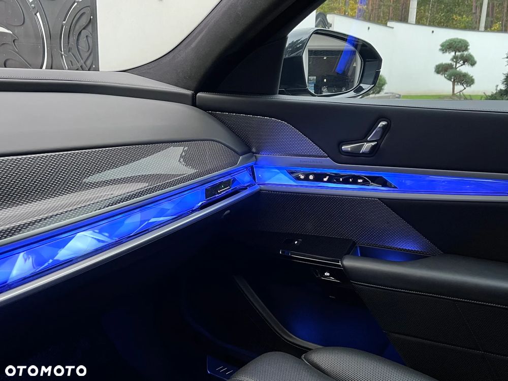 BMW Seria 7 740d xDrive mHEV sport - 22