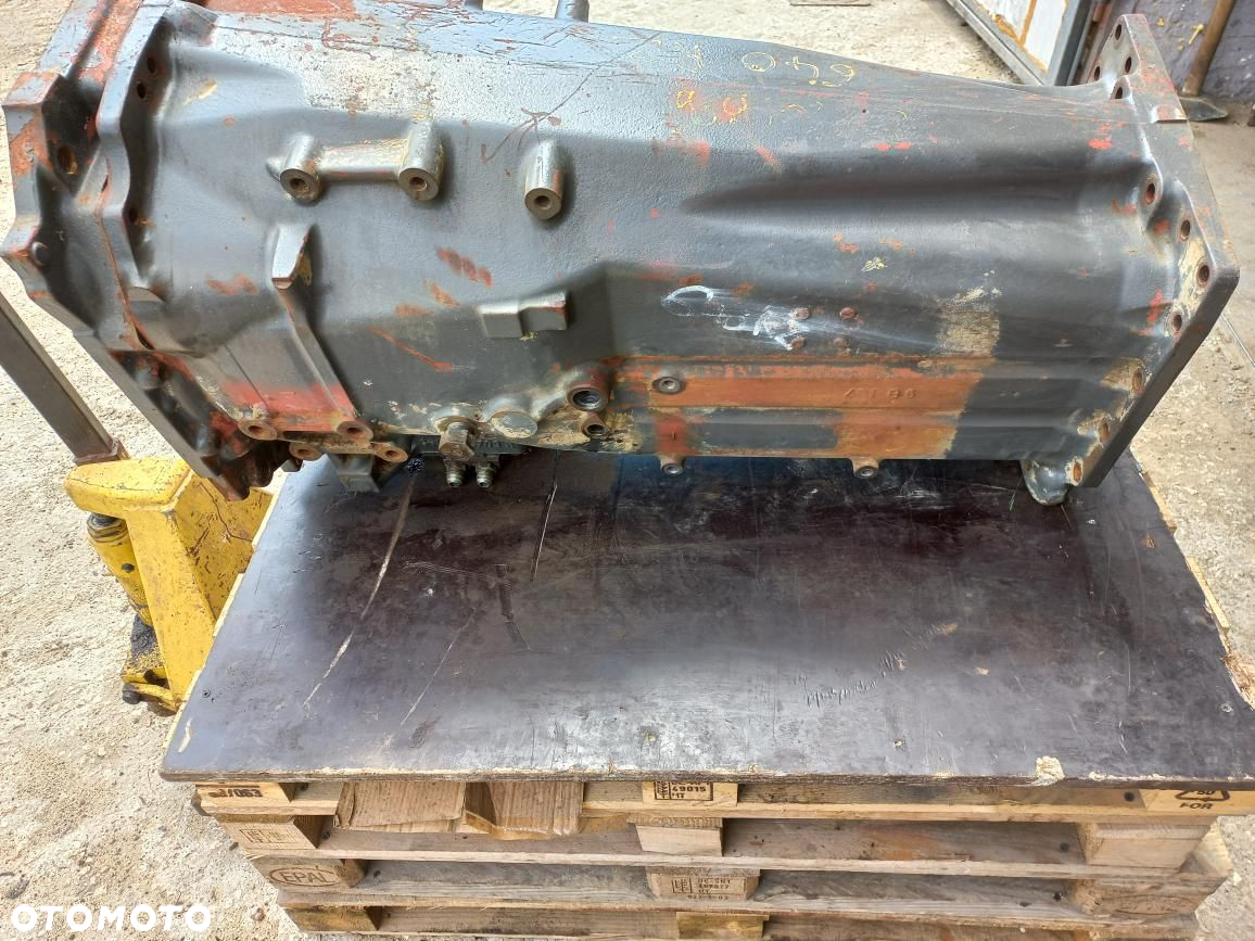 Części Renault Ares 640rz Claas 620,630,640 kosz rewersu,synchronizator,przesówka,koło zębate,wałek,widełki,obudowa,z46,z41,z37,z28,z33,z15,z27Częsci - 11
