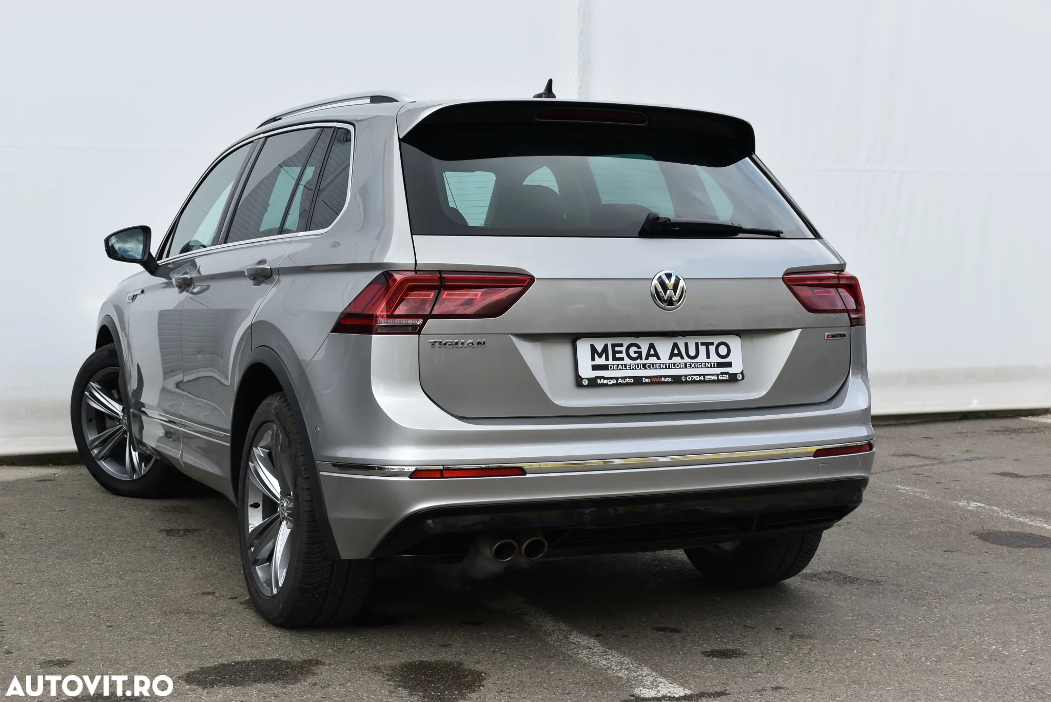 Volkswagen Tiguan 2.0 TSI OPF DSG 4Motion R-Line - 4