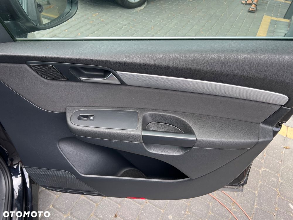 Volkswagen Sharan - 25