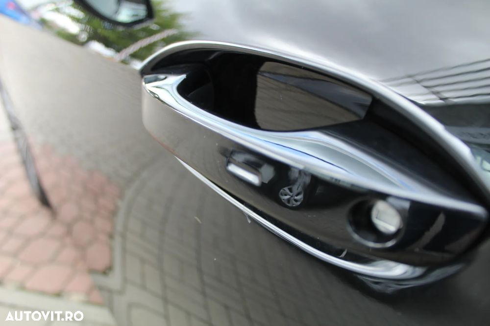 Volkswagen Passat 2.0 TDI SCR DSG Elegance - 10