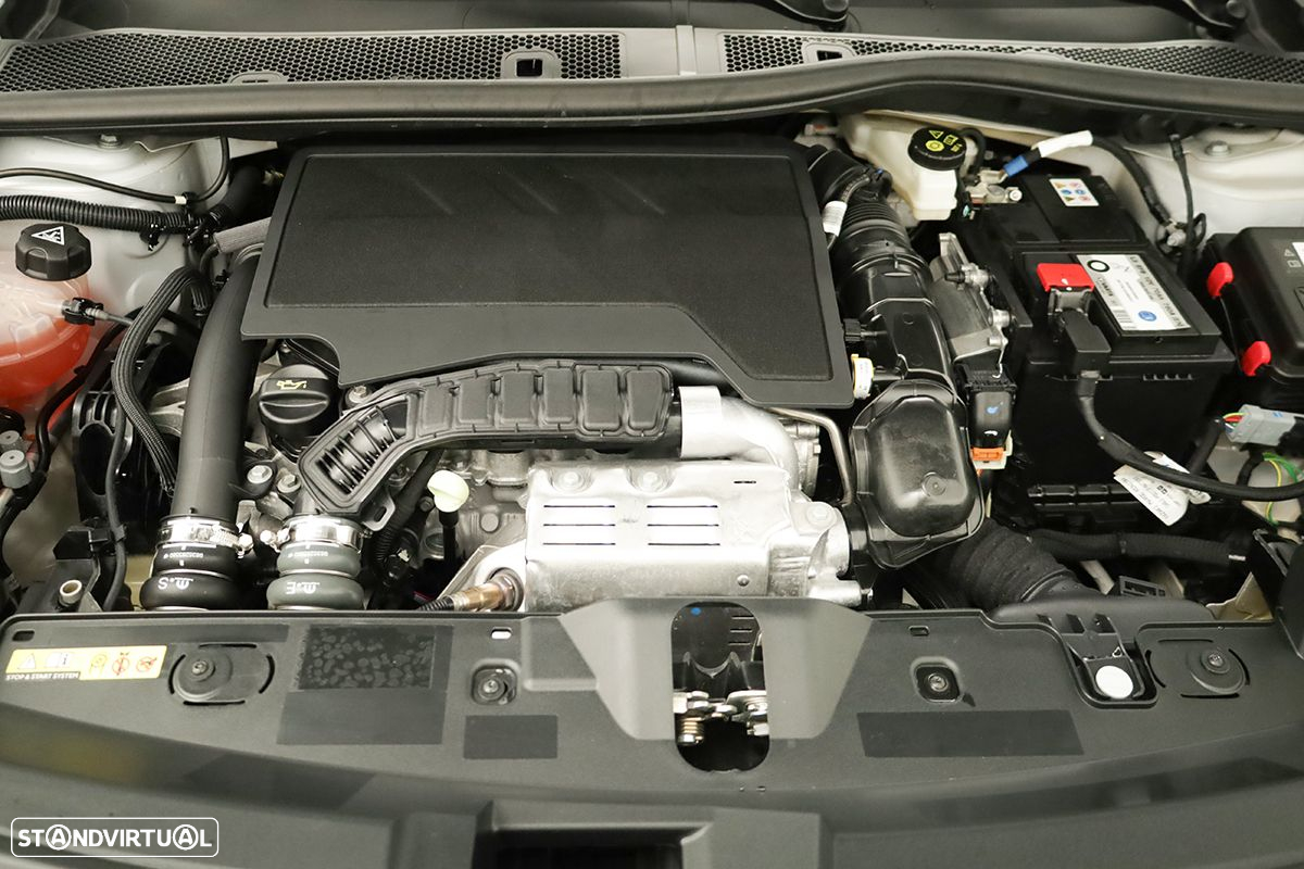 Peugeot 2008 1.2 PureTech Allure EAT8 - 25