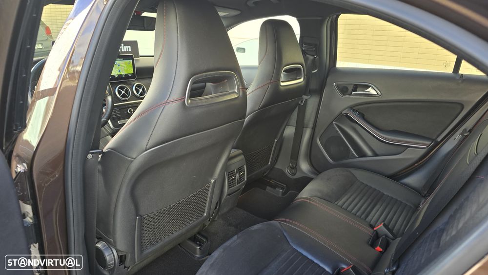 Mercedes-Benz A 180 CDI 7G-DCT AMG Line - 20