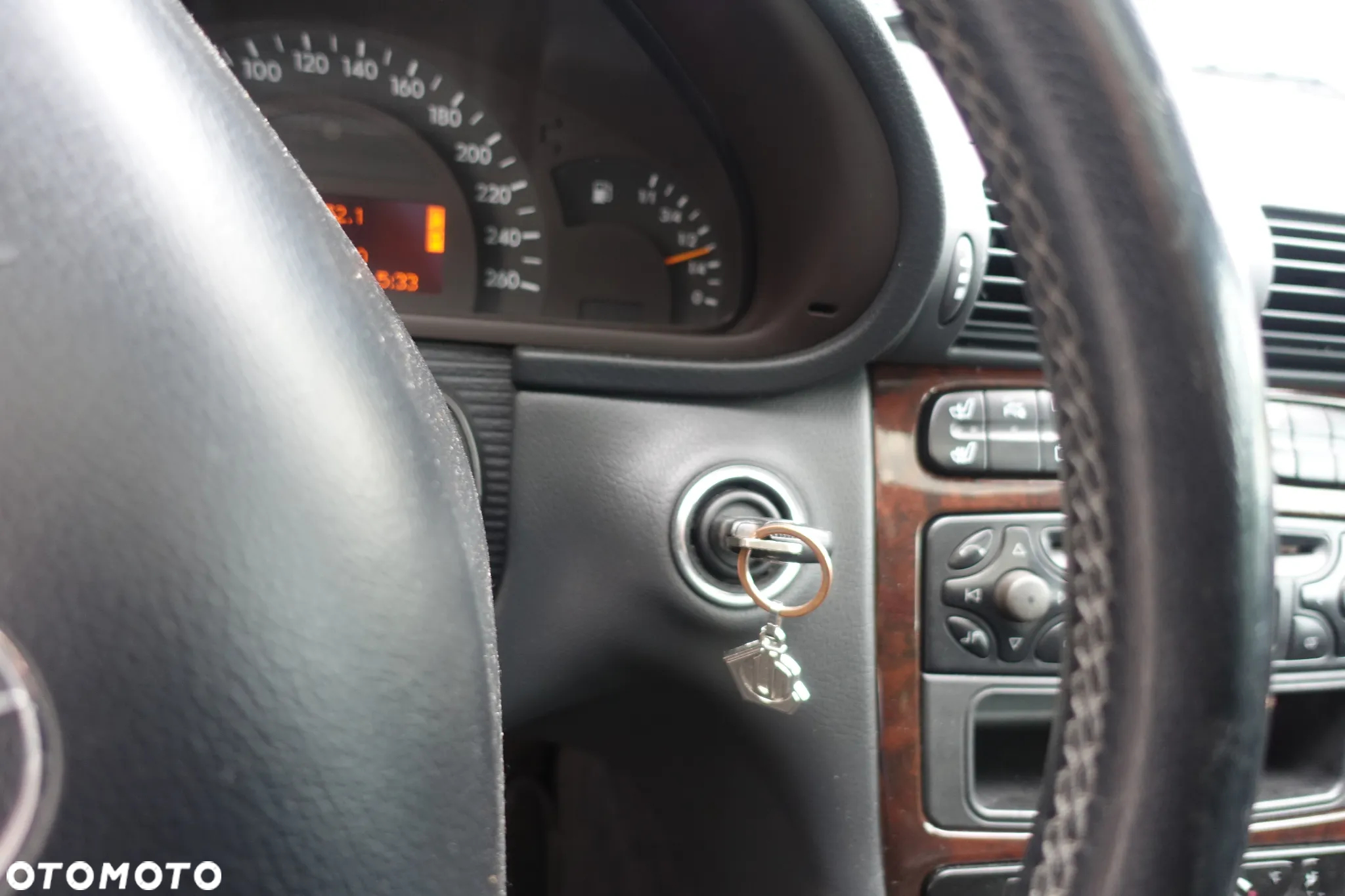 Mercedes-Benz Klasa C 180 T Kompressor Automatik Avantgarde - 24