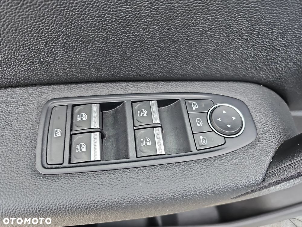 Renault Captur 1.3 TCe mHEV Techno EDC - 20