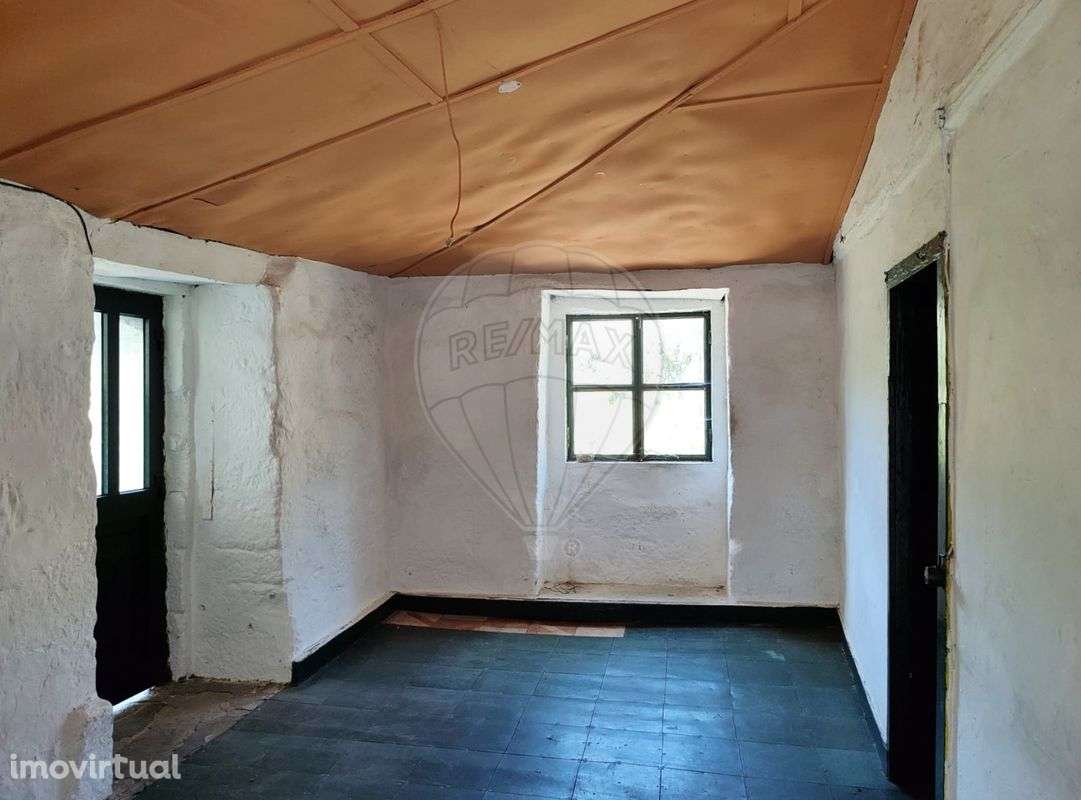 Moradia T2 para venda - Grande imagem: 3/7