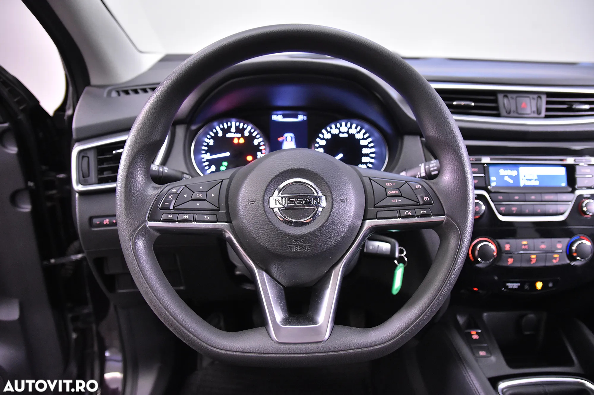 Nissan Qashqai - 16