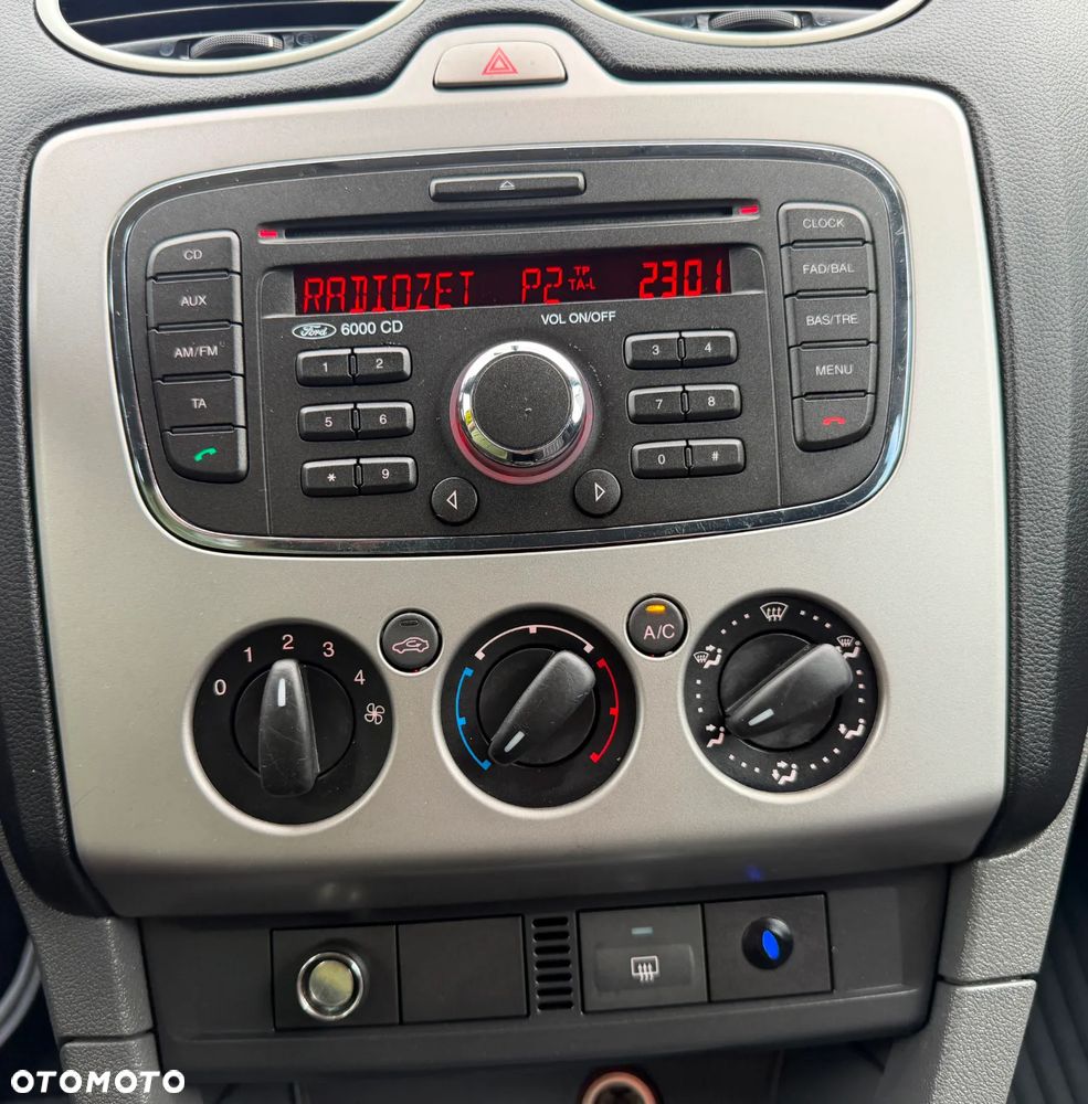 Ford Focus 1.4 Ambiente - 20