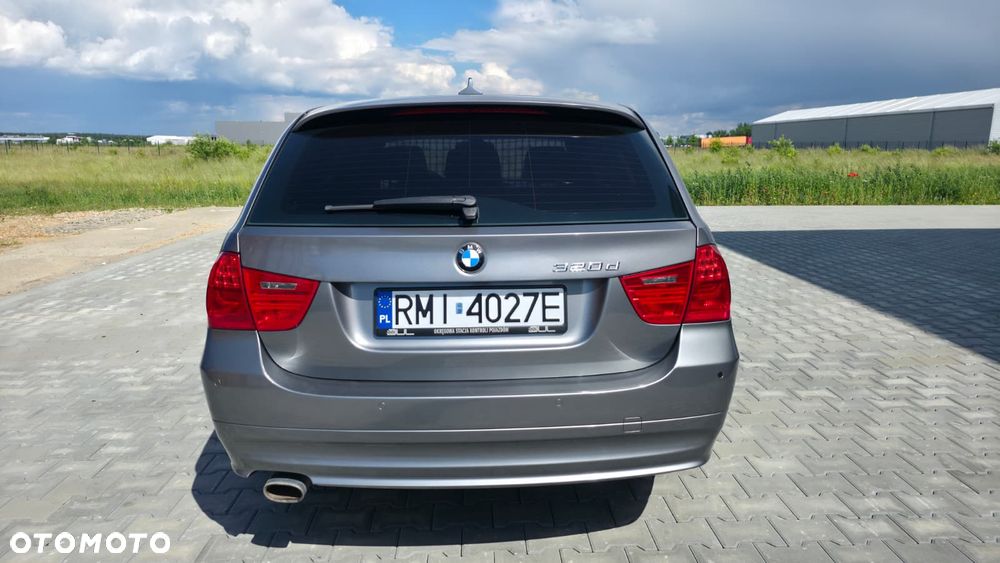 BMW Seria 3 - 12