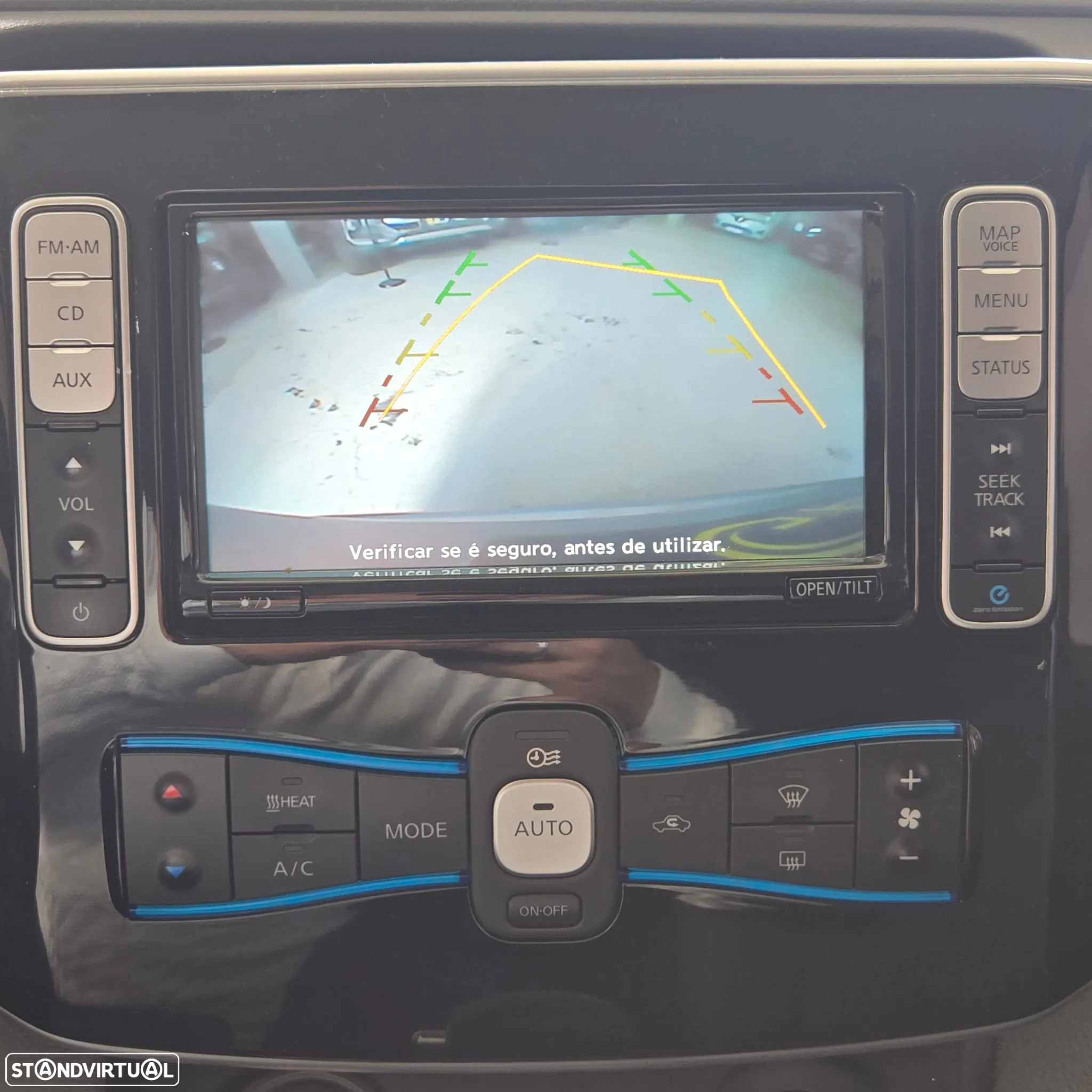 Nissan e-NV200 Evalia 5L Navegador - 23