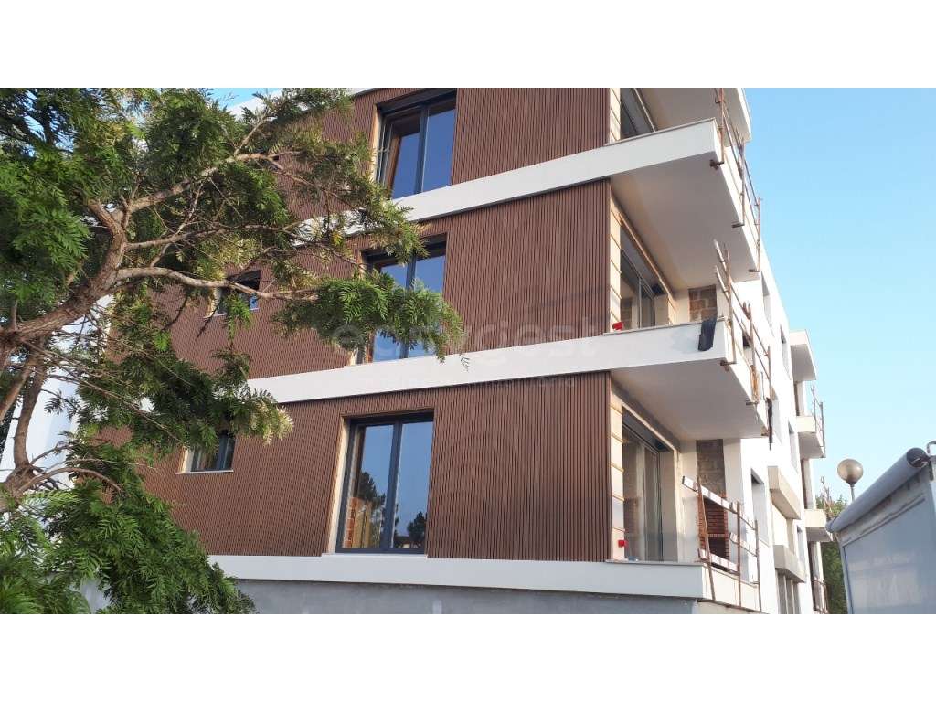 Apartamento T3 Moderno com box de garagem e espaço exterior no Amea... - Grande imagem: 3/6