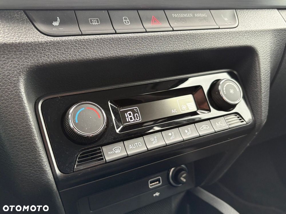 Skoda Fabia 1.0 TSI Active - 22