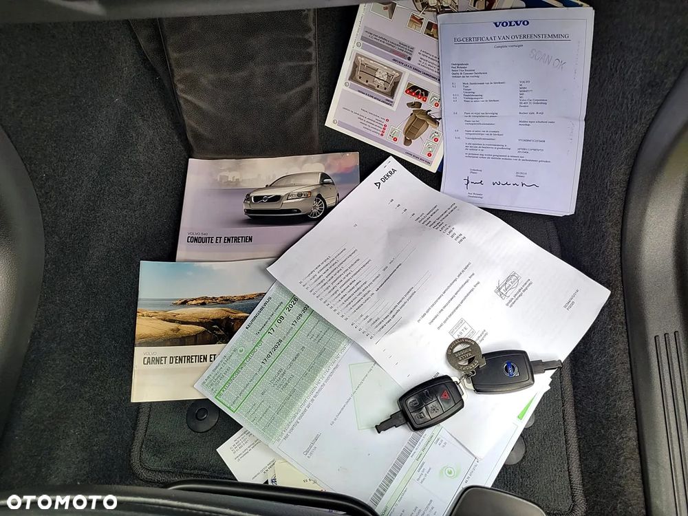 Volvo S40 DPF D2 Summum - 29