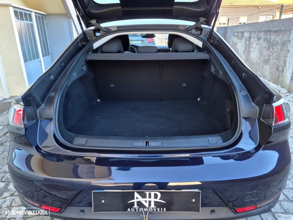Peugeot 508 - 8