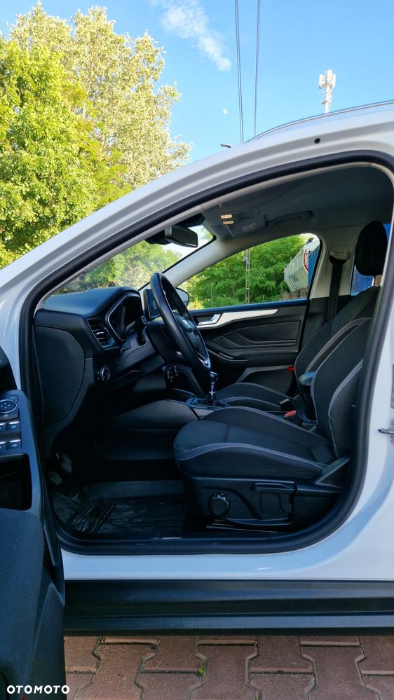 Ford Focus - 28