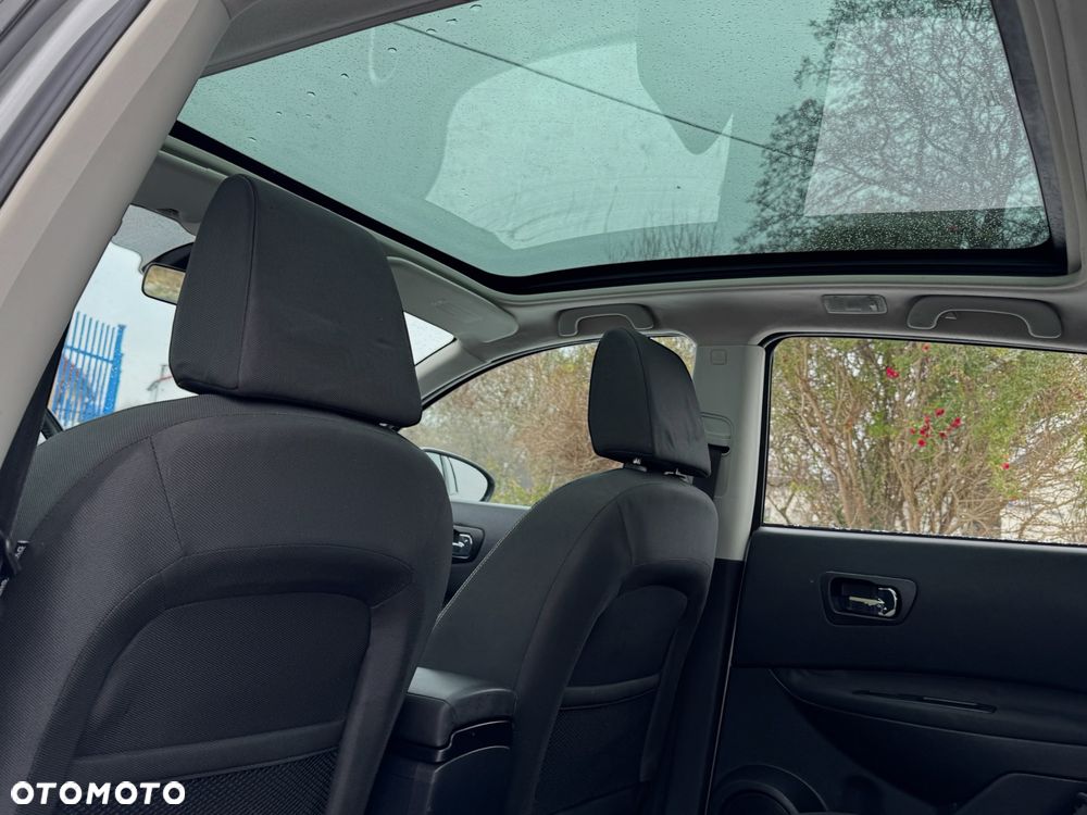 Nissan Qashqai 2.0 dCi DPF acenta - 17