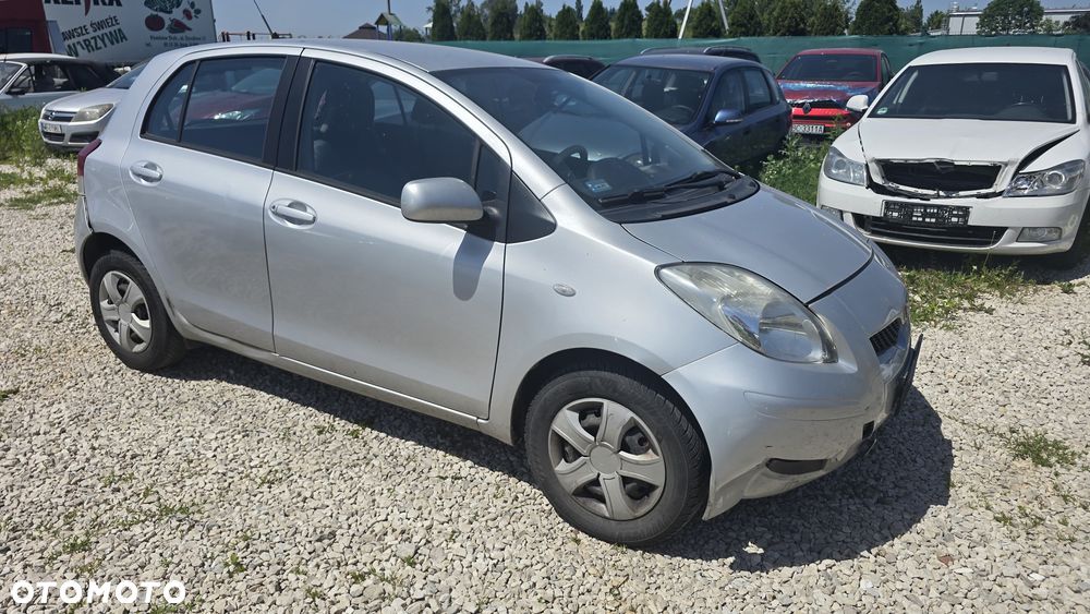 Toyota Yaris 1.0 Luna - 7