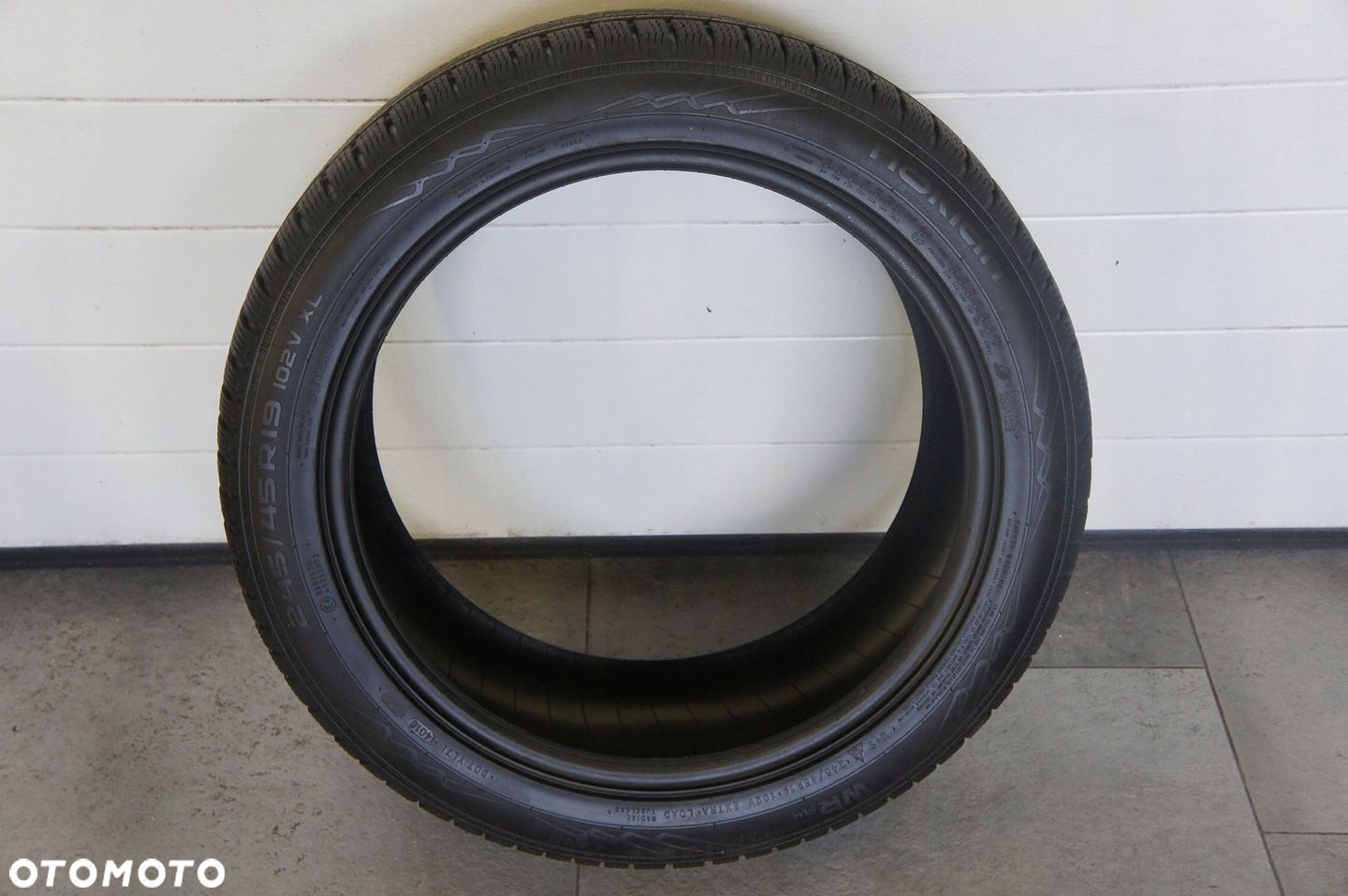 NR 513 Opony Zima 245/45/19 Nokian ok.7,5mm - 3