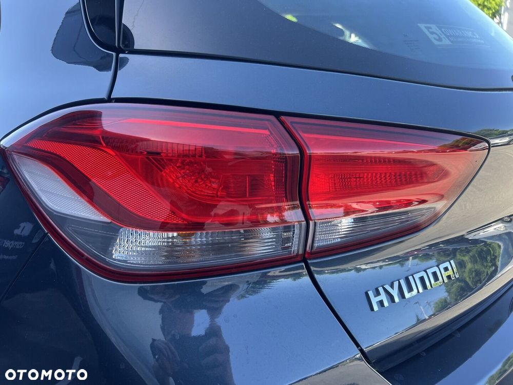 Hyundai i30 1.0 T-GDI Classic + - 26