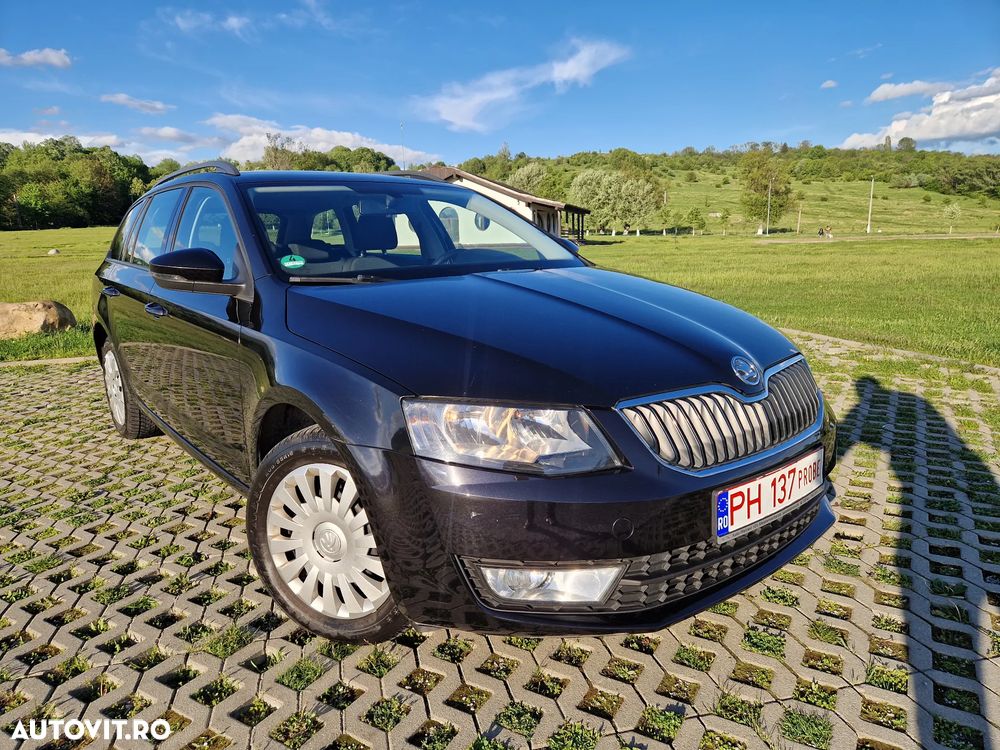 Skoda Octavia 2.0 TDI AMBITION DSG - 2
