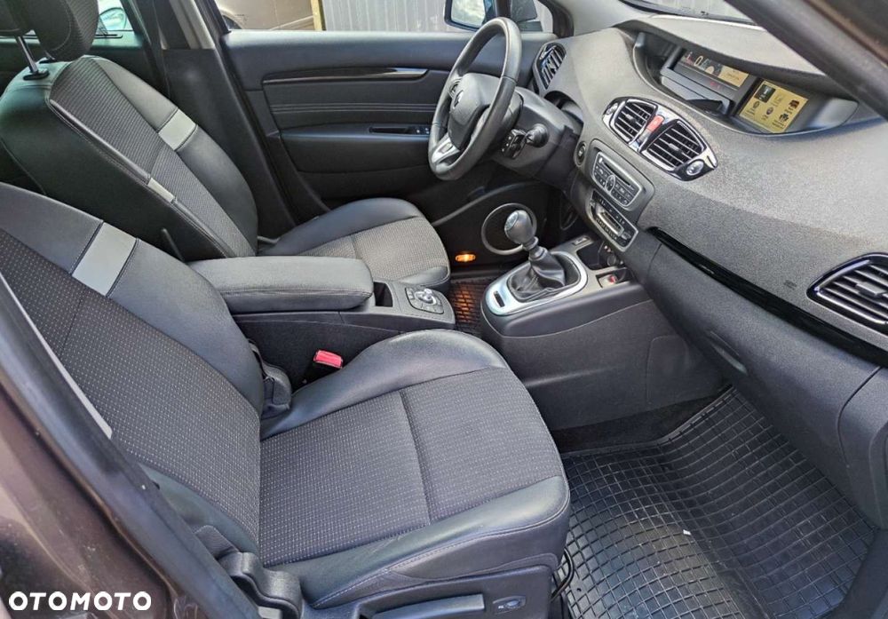 Renault Grand Scenic TCe 130 Dynamique - 27