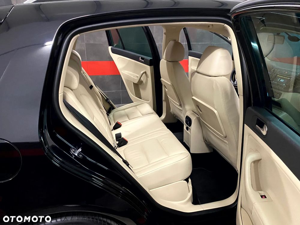 Volkswagen Golf Plus 2.0 TDI Highline DSG - 21