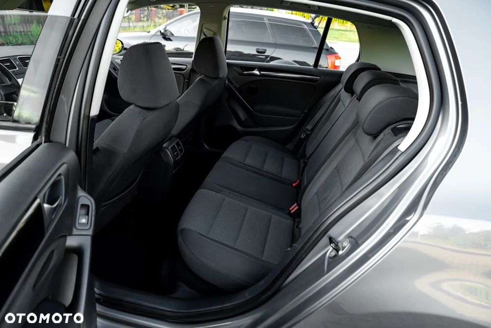 Volkswagen Golf 1.6 Highline - 20