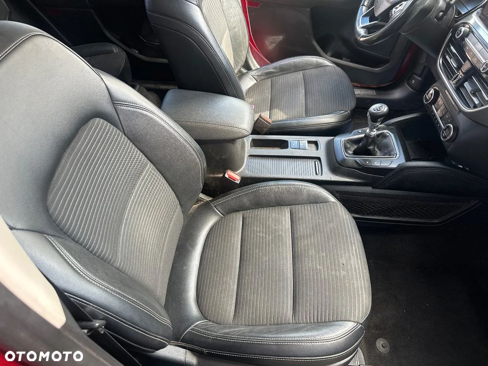 Ford Kuga 2.0 EcoBlue mHEV FWD Titanium - 14