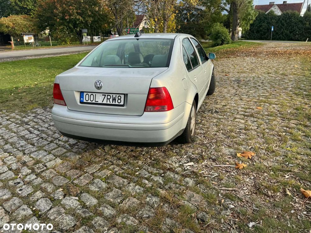 Volkswagen Bora 1999 photo 4