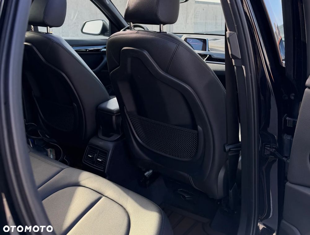 BMW X1 xDrive25i xLine - 16