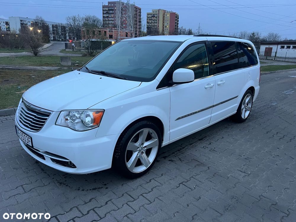 Chrysler Town & Country 3.6 Touring - 1